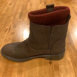 Tommy Hilfiger winter fashion boots!